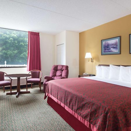 Days Inn By Wyndham Chambersburg Zewnętrze zdjęcie