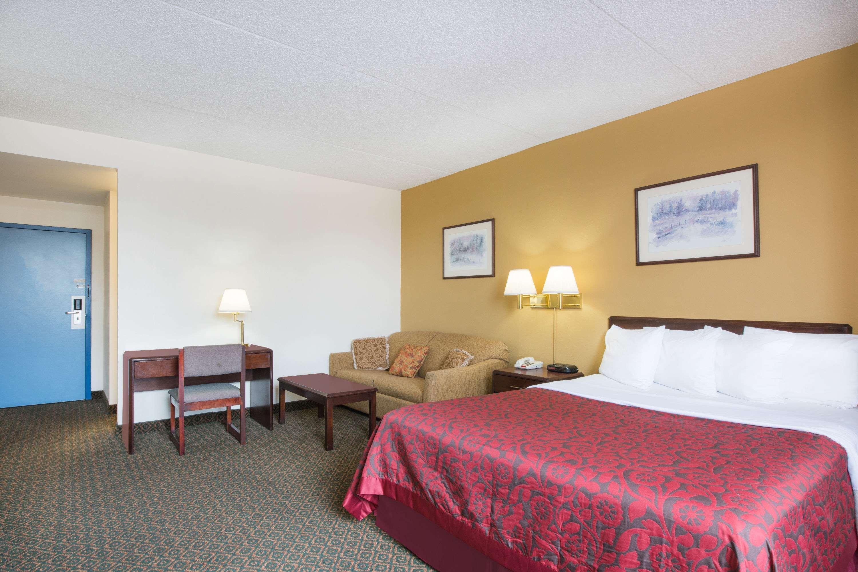 Days Inn By Wyndham Chambersburg Zewnętrze zdjęcie